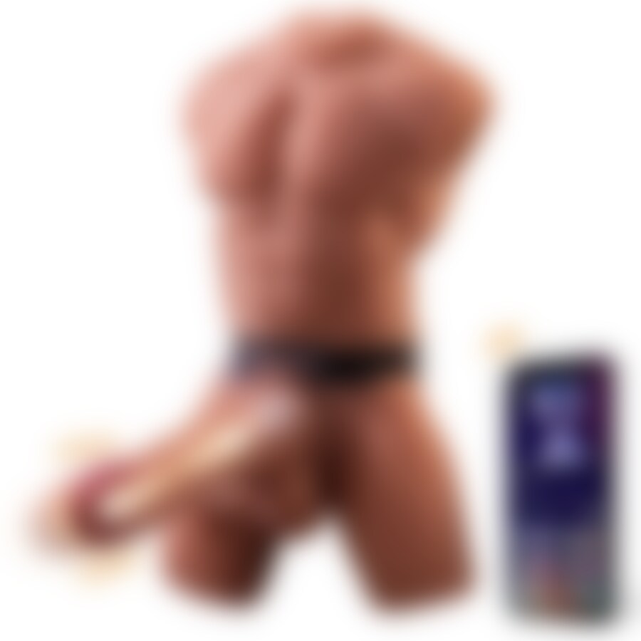 Découvre Ely, notre masturbateur Thrusting avec dildo intégr