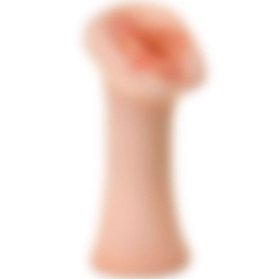LUSCIOUS LIPS 4