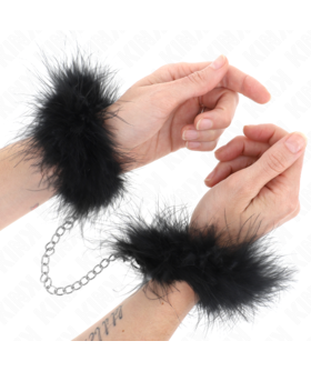 MANETTE KINK Catene e piume per un'esperienza di lusso