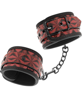 RED EDITION RESTRAINING  Esposas de leather vegano con aros ajustables