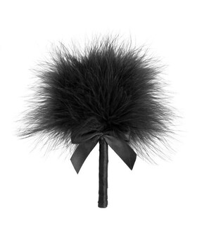 PLUMA ESTIMULADORA PETALS Pena sensual, suave e elegante; desperta os sentidos e excita