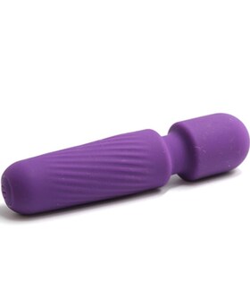 YOUR MAGIC MINI Vibrador compacto mas potente de silicone com 10 padrões