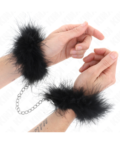 ALGEMAS KINK Correntes e Plumas para uma Experiência de Luxo