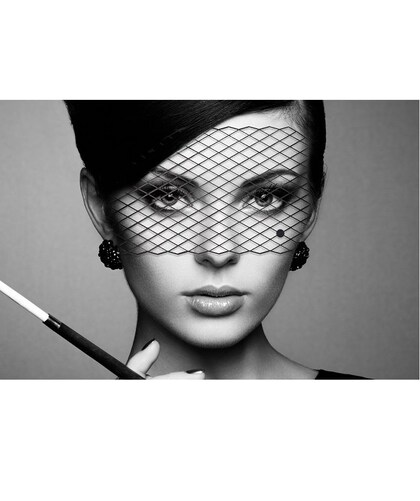 LOUISE Sensual masks to add a touch of mystery and seduction