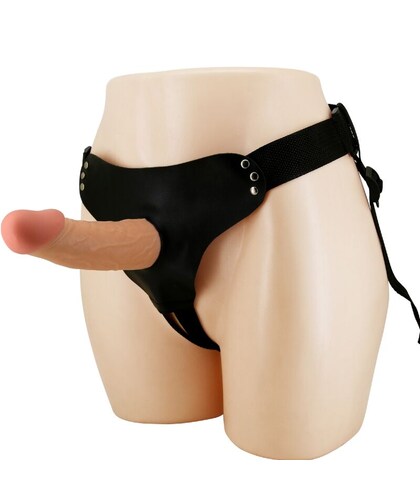 HARNESS STARK COMFORTABLE Explore the excitement with our versatile harness featuring a hollow, veined dildo. It's d