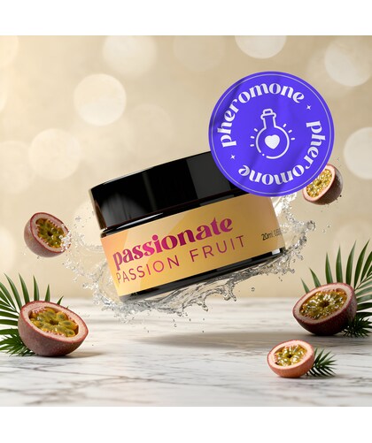 SILKSCENT Indulge in a sensual experience with our pheromone-infused massage candle, enriched with n