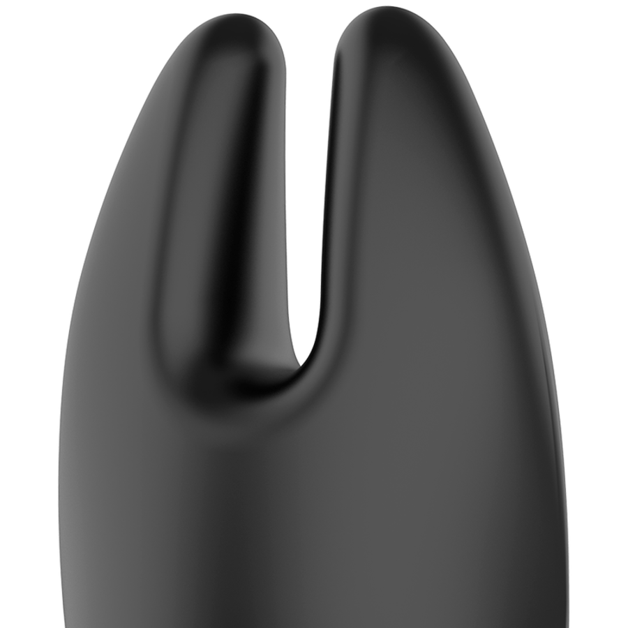 CLITORIAL COQUETTE 4