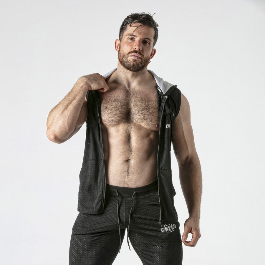 PERFORATED VEST 5