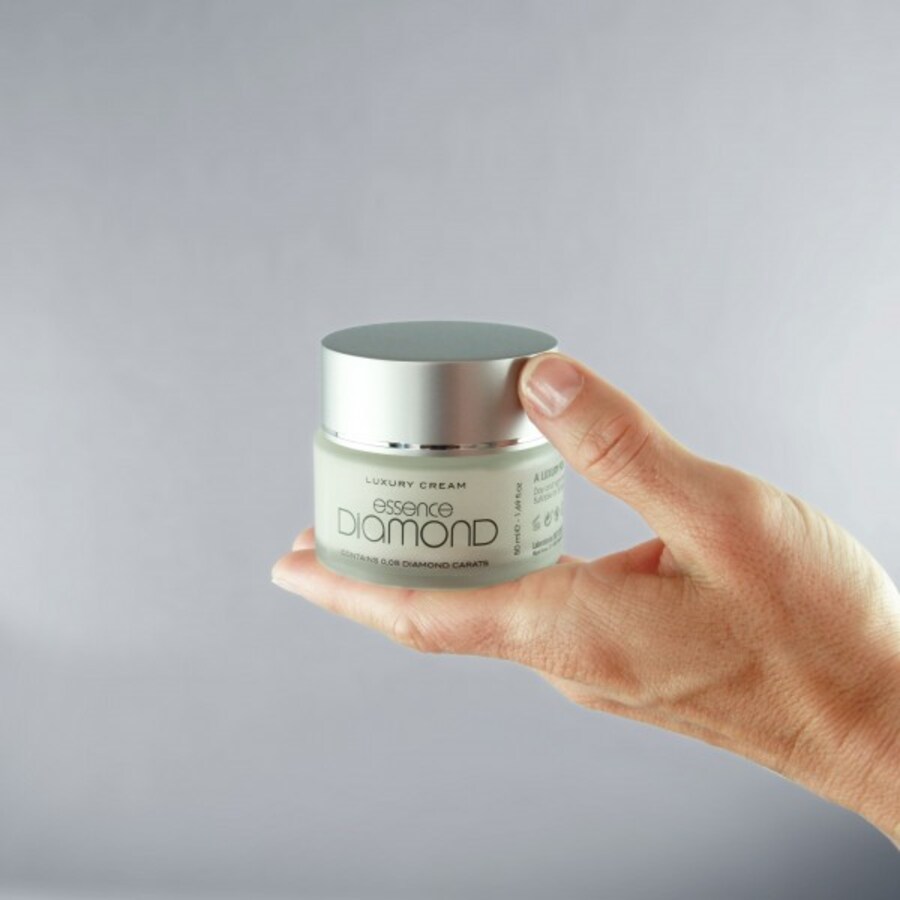 LUXURY DAILY CREAM ESSENCE DIAMOND 3