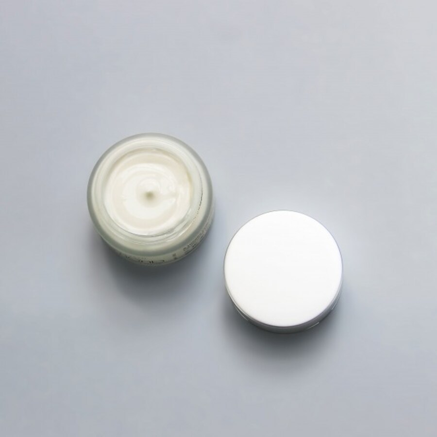 LUXURY DAILY CREAM ESSENCE DIAMOND 4