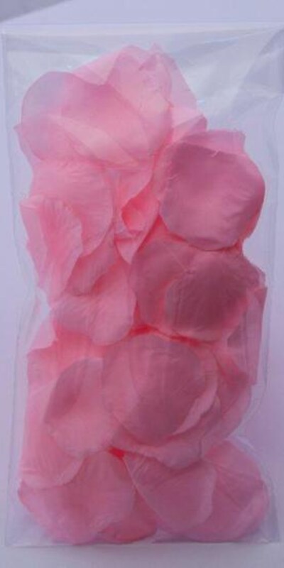 100 PÉTALES COULEUR ROSE Diable épicé - 100 pétales rose