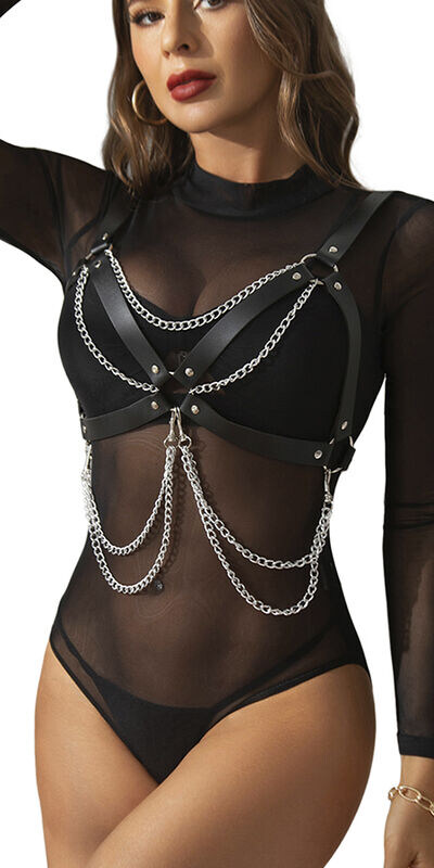 HARNAIS SOUTIEN-GORGE DÉTAIL CHAÎNE Harnais soutien-gorge en cuir avec des détails séduisants