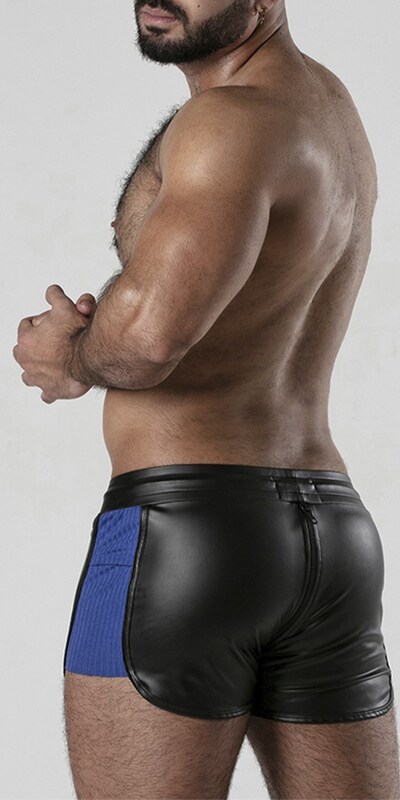CHEEKPEEK Polainas in similpelle: un tocco audace con un design innovativo