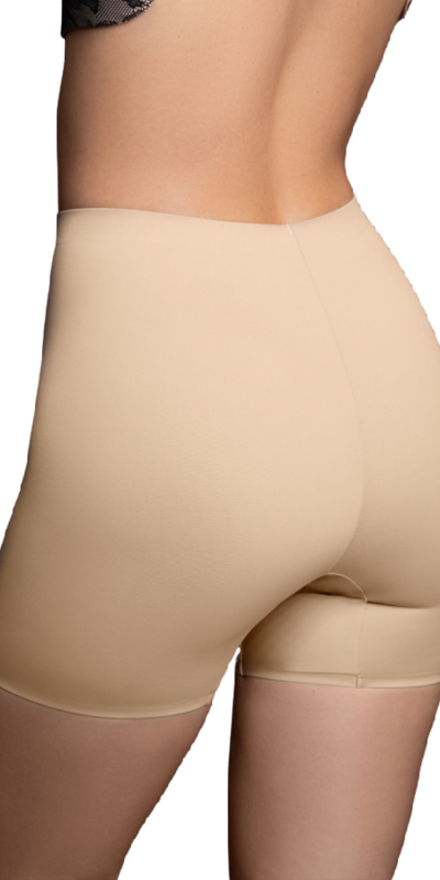 SHORTS LIGEROS BEIGE Shorts invisibles y cómodos con control ligero y suavidad