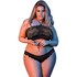 Conjunto sedutor de bandeau e tanga preta com renda festonada