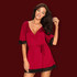 Lingerie elegante com renda e cinto de cetim