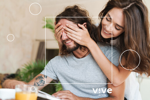A explicação de porque os brinquedos eróticos são o aliado dos casais e não um substituto